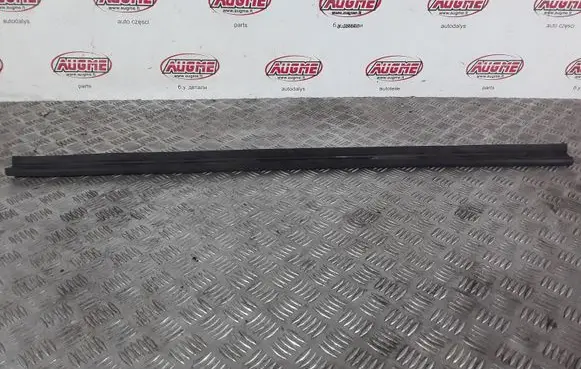 Audi A4 S4 B8 8K Rubber seal front coupe door window 8T0823723