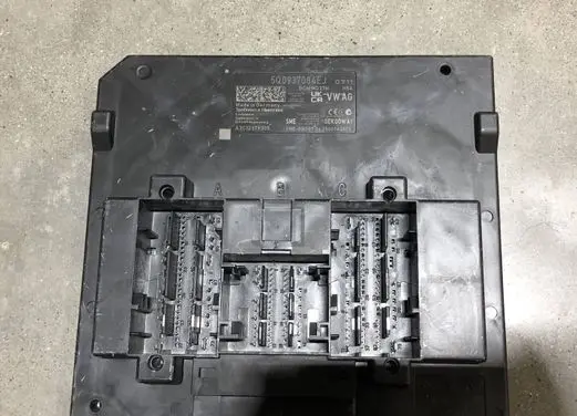 Volkswagen Golf VIII Other control units/modules 5Q0937084EJ 5Q0937084JJ
