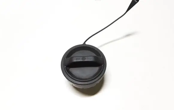 Toyota RAV 4 (XA20) Fuel tank filler cap 7YG26B