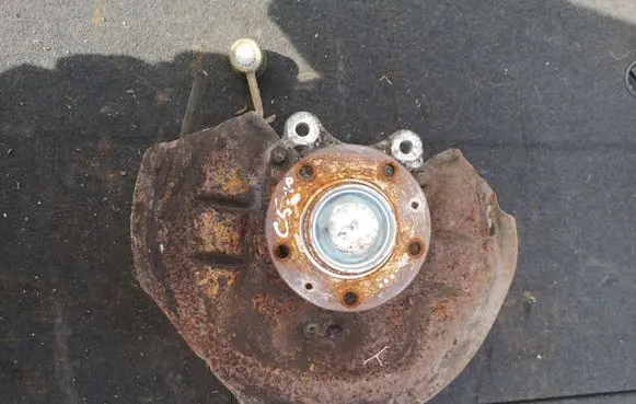 Citroen C5 Rear wheel hub