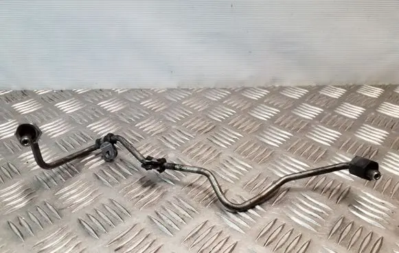 Mercedes-Benz E W212 Fuel injector supply line/pipe 