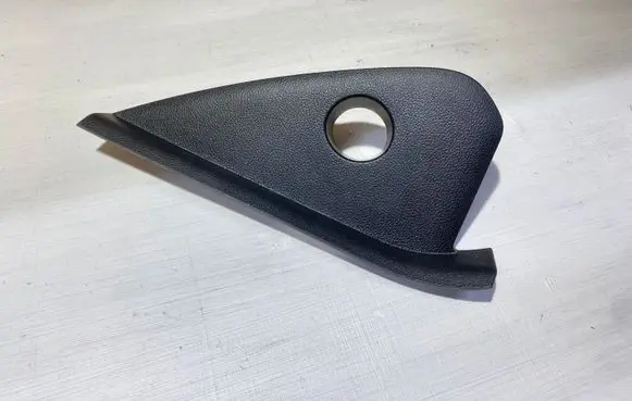 Ford Mustang VI Panel trim FR3B6304480A