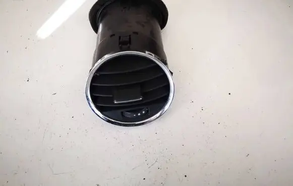 Chevrolet Cruze Dash center air vent grill 95919076