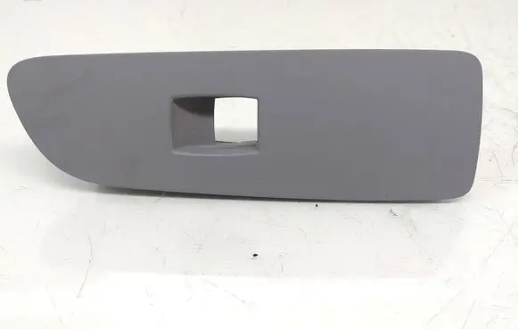 BMW 1 E81 E87 Front door window switch trim 9162999 15939969 12008A