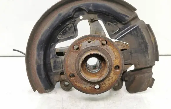 Volvo S80 Front wheel hub spindle knuckle 6G913K170A 6G912C447AB