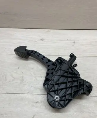 Volkswagen PASSAT B7 Accelerator throttle pedal 3c1721019bf