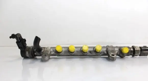 Volkswagen Scirocco Fuel main line pipe