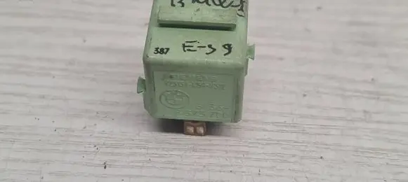 BMW 5 E39 Other relay 61368373700