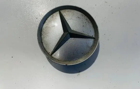 Mercedes-Benz C W202 Original wheel cap 2014010225