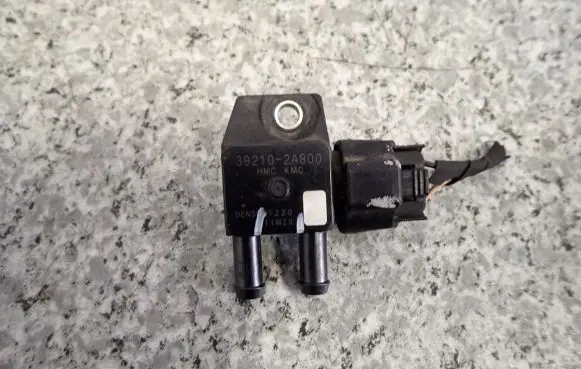 KIA Ceed Reversing light switch sensor 
