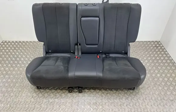 Mitsubishi Eclipse Cross Rear seat 