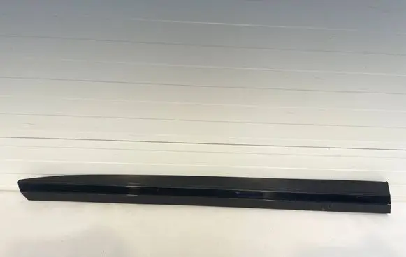 Volkswagen Arteon Front door trim (molding) 3G8853969B