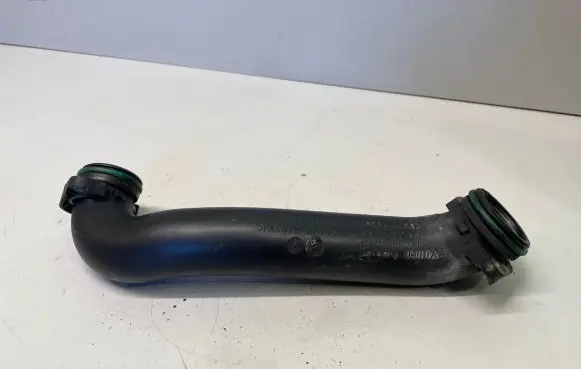 Volvo XC60 Intercooler hose/pipe 31269238