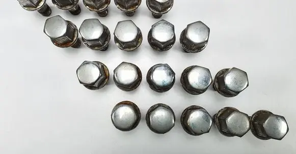 Volvo S70 V70 V70 XC Nuts/bolts 