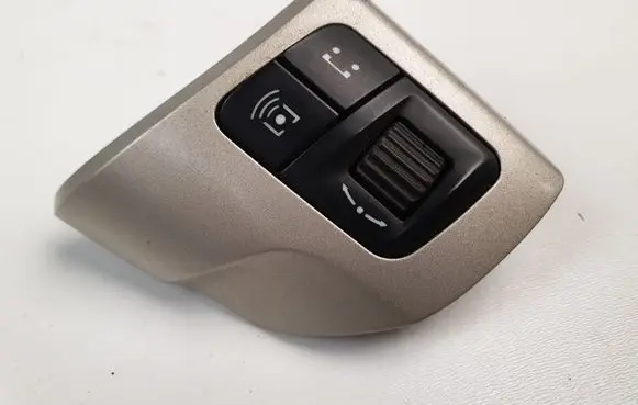 Opel Zafira B Steering wheel buttons/switches 440758813