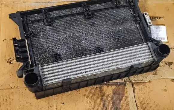 BMW 5 E39 Radiator set 17002247349 17002247355 E5705M