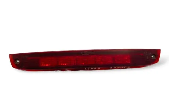 Ford Focus Third/center stoplight 07062905
