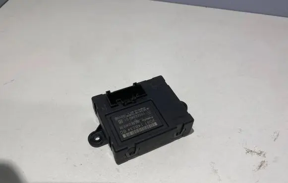 Volvo S80 Door control unit/module 9G9T14B534BC 1002299901