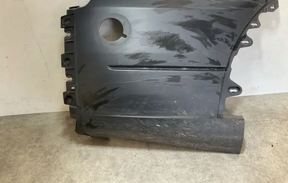 Rear bumper corner part panel trim