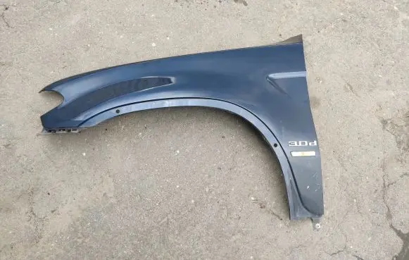 BMW X5 E53 Fender