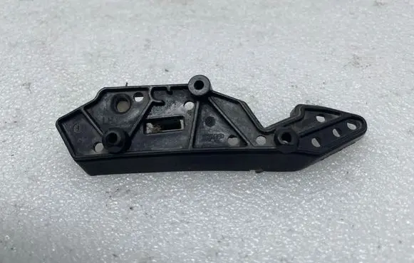 BMW i4 Front bumper mounting bracket 8738613