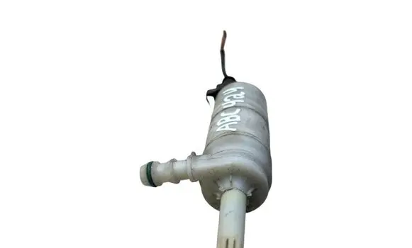 Volvo XC90 Headlight washer pump