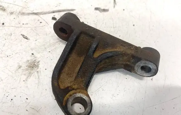 Subaru Legacy Engine mounting bracket 506z23 b8da