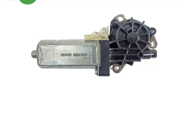 Mercedes-Benz E W211 Seat adjustment motor 0390203004 820419004
