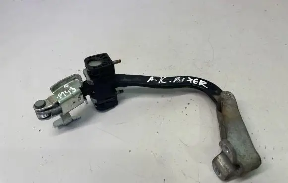 Peugeot Boxer Rear door check strap stopper