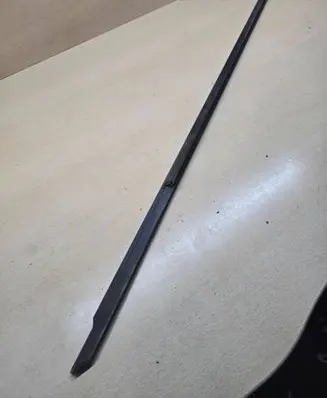 BMW 4 F32 F33 Front door glass trim molding 7258295