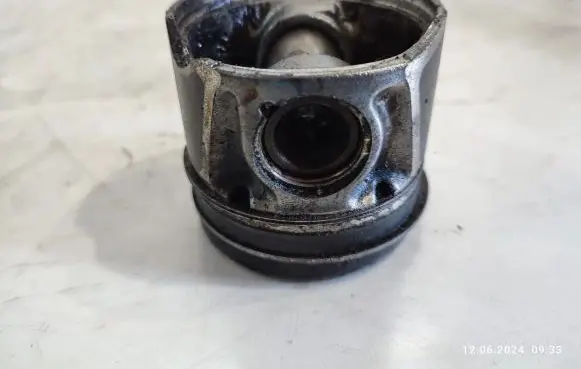 Opel Corsa D Piston 