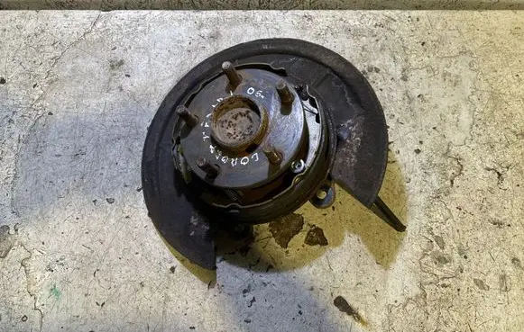 Rear wheel hub