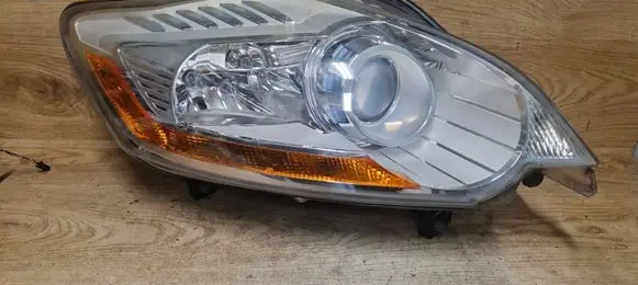 Ford Kuga I Headlight/headlamp 8V4113D154BF 5DV00900000
