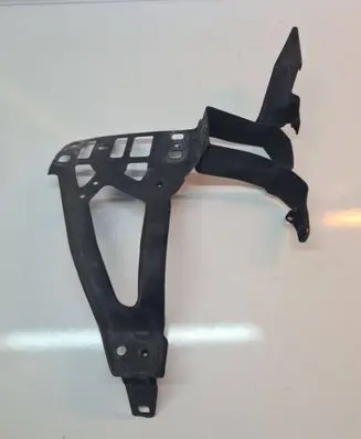 BMW 5 E60 E61 Front bumper mounting bracket 7163483