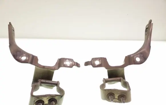 Audi A4 S4 B7 8E 8H Tailgate/trunk/boot hinge 8E9827300E 8E9827299E