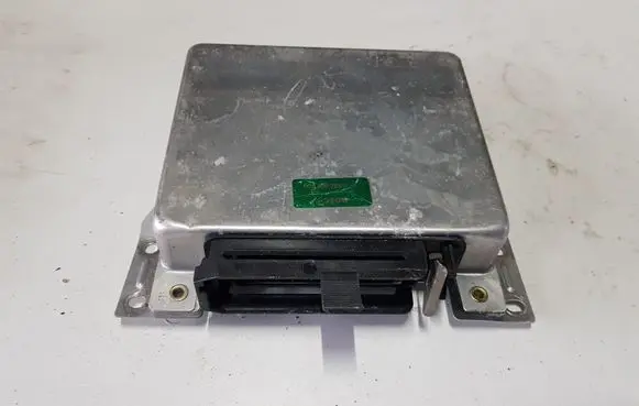 BMW 3 E30 Engine control unit/module 0280001300