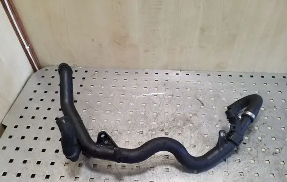 BMW X3 E83 Engine coolant pipe/hose