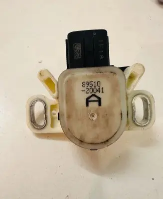 Lexus RX 450H Brake pedal sensor switch 8951020041