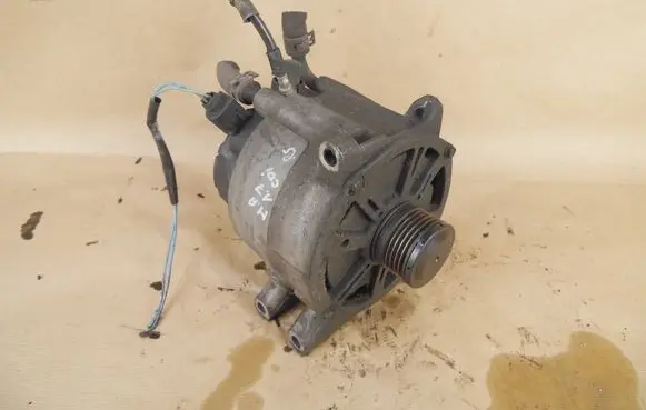 Mercedes-Benz A W168 Generator/alternator A6681540202 SG15L026 2542771B