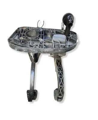 Iveco Daily 6th gen Brake pedal 258DA100 4068