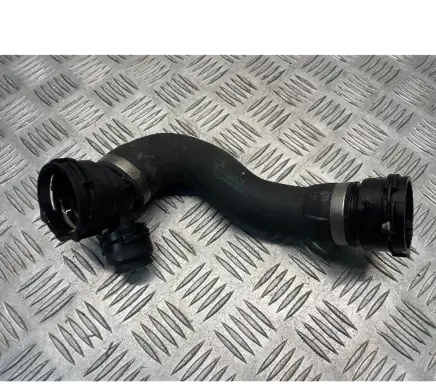 BMW X5 E70 Engine coolant pipe/hose 16185913 7808078