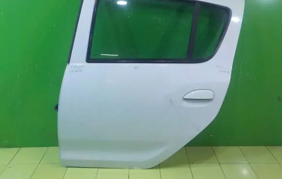 Dacia Sandero II Rear door LEWE