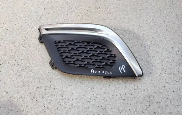 Volvo XC60 Front bumper lower grill 31290433