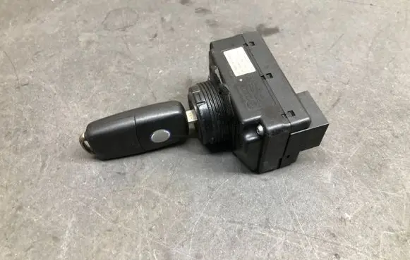 Volkswagen Phaeton Ignition lock 3D0905865C