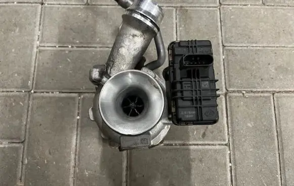 BMW M5 Supercharger 8511719
