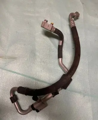 Audi A4 S4 B8 8K Air conditioning (A/C) pipe/hose 8K1260712B