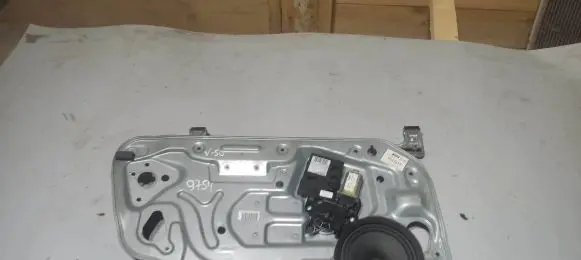 Volvo V50 Sliding door window regulator with motor 8679080