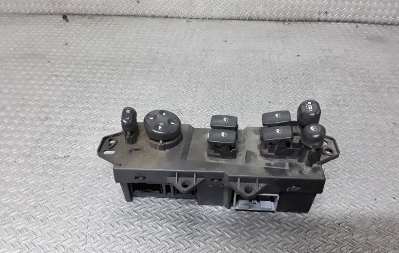Chrysler Pacifica Electric window control switch 04602703AF