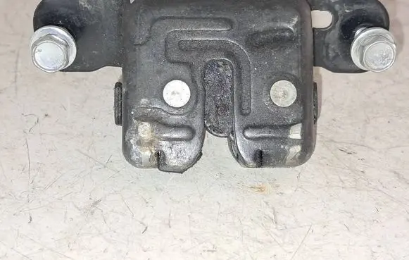 Tailgate/trunk/boot lock/catch/latch