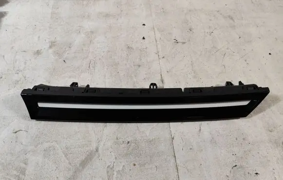 Volkswagen ID.7 Front grill 14A853719